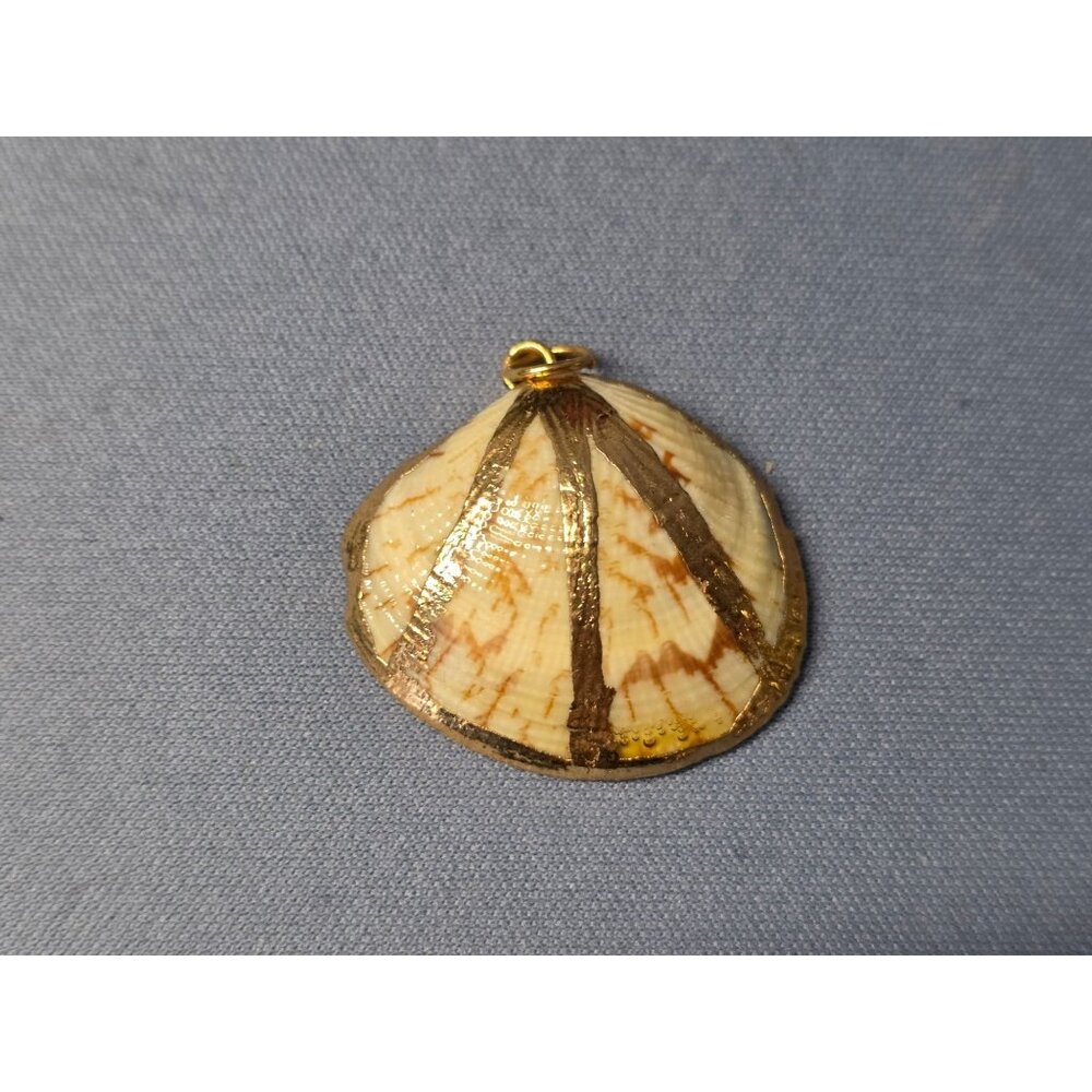 Gold-Plated Natural Shell Pendant With Decorative Lines Unique Boho Coastal Styl